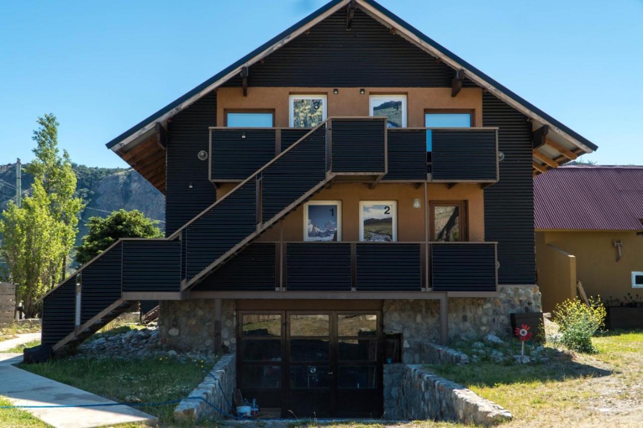 Campo Base Aparts El Chalten Exterior foto